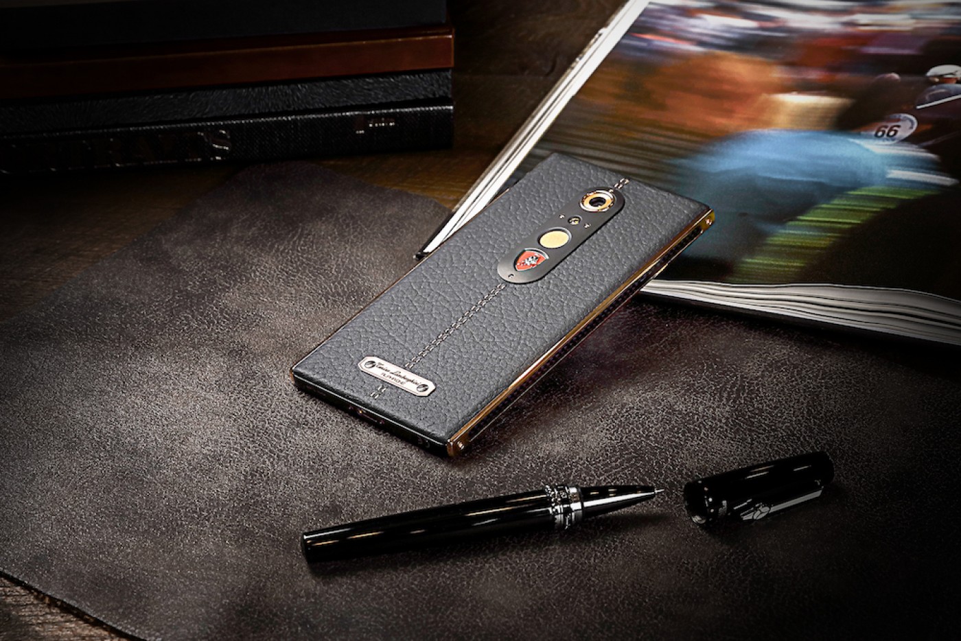 Alpha-One گوشی هوشمند و لوکس لامبورگینی با قیمت 2450 دلار معرفی شد